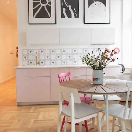 Appartement Lovely Flat With Soul By The River Wisla Cracovie